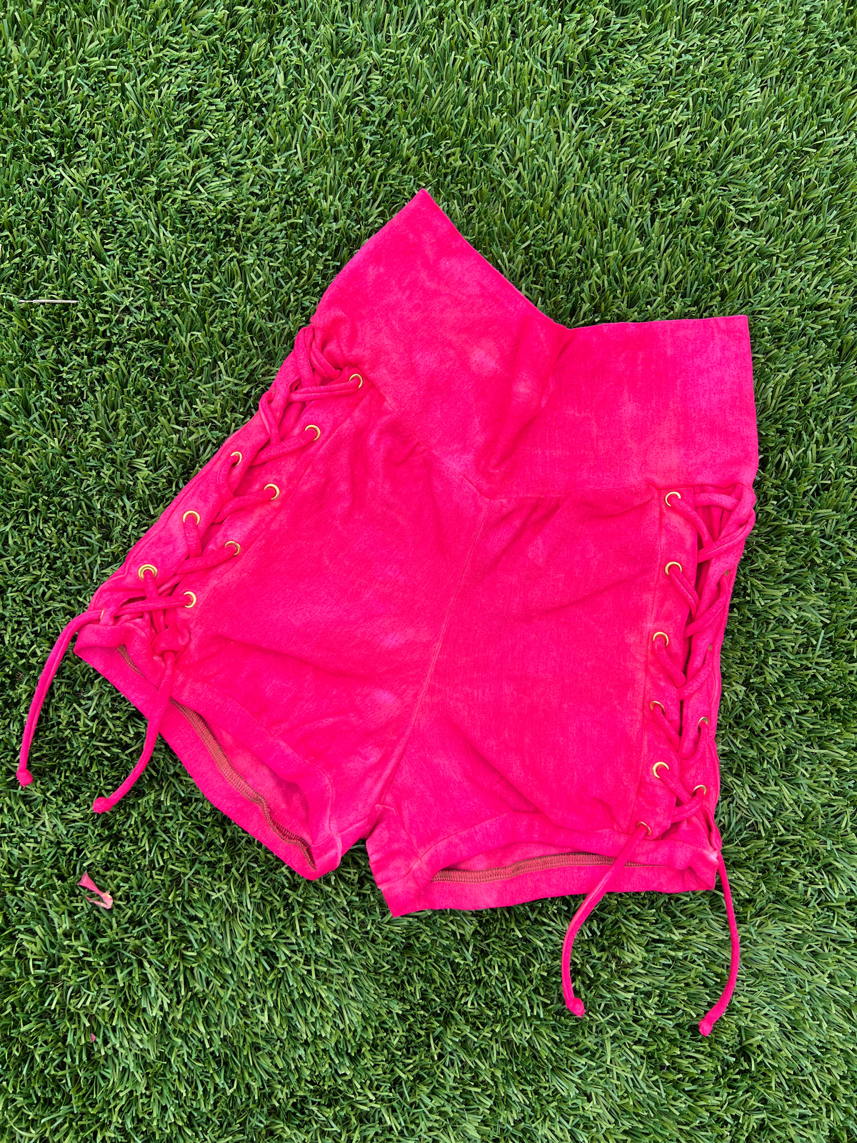 Large Rebel Shorts in Bubblegum Pink